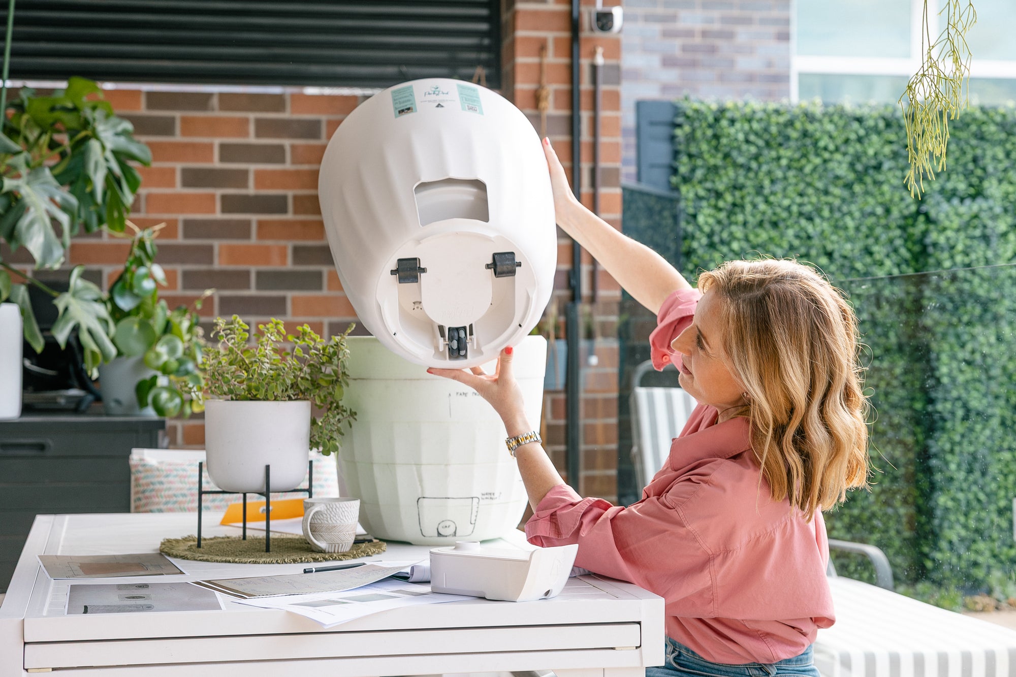 PerkyPod Plant Pot White